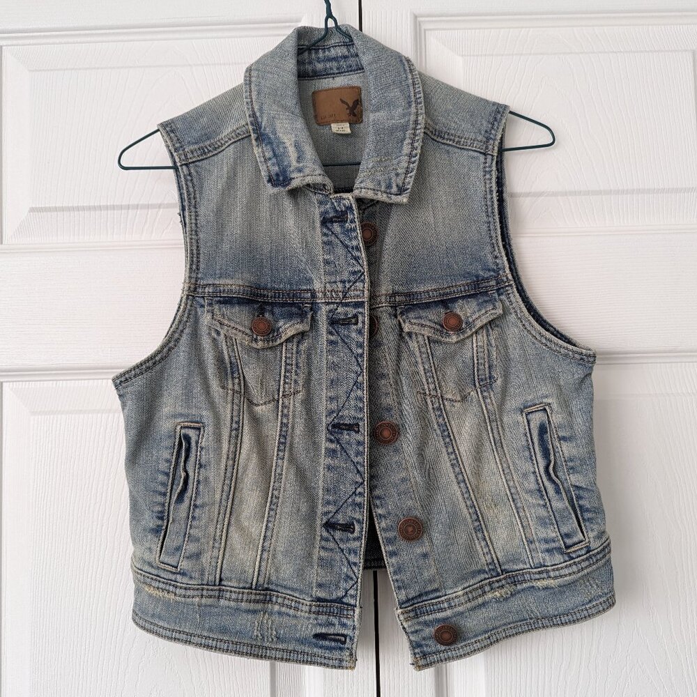 American Eagle Distressed Denim Vest | S